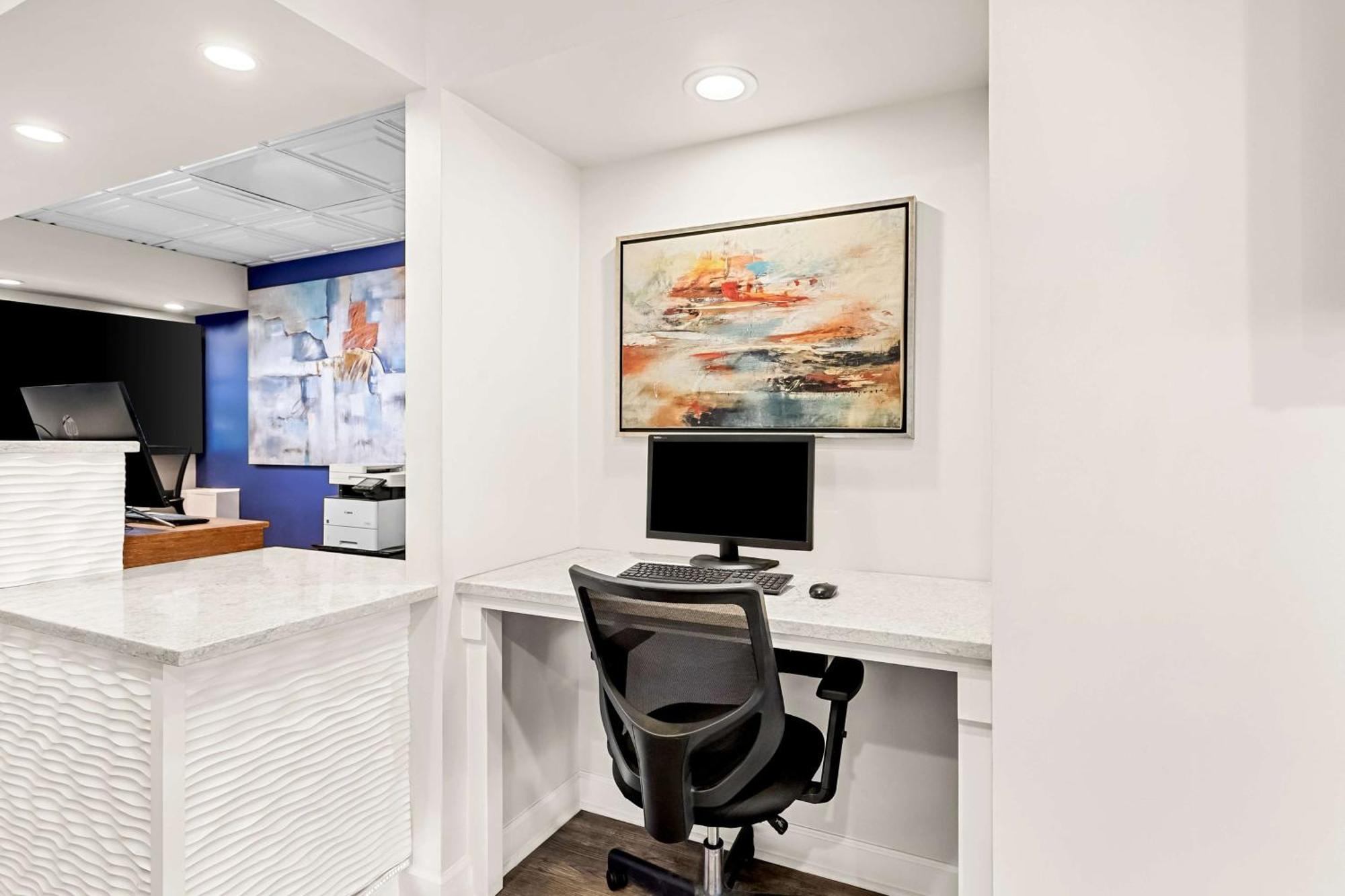 Surestay Plus Hotel By Best Western Southern Pines Pinehurst Exterior photo